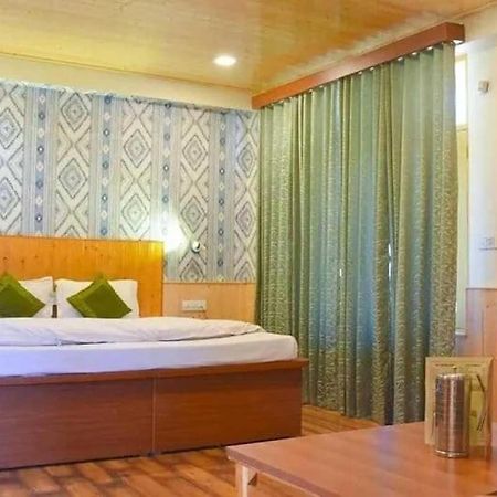 Hotel Seraj International Manāli Zewnętrze zdjęcie